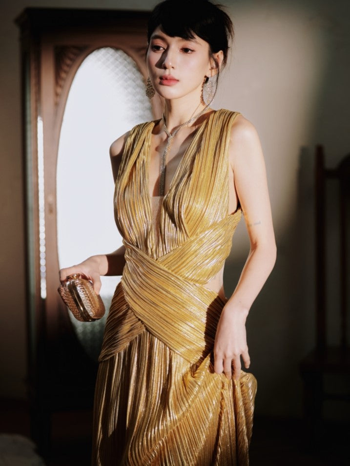 Dollytang Jamie Deep-V Ruching Detail Maxi Dress